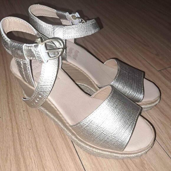 NEW women's Sperry wedge size 7 - Picture 1 of 3